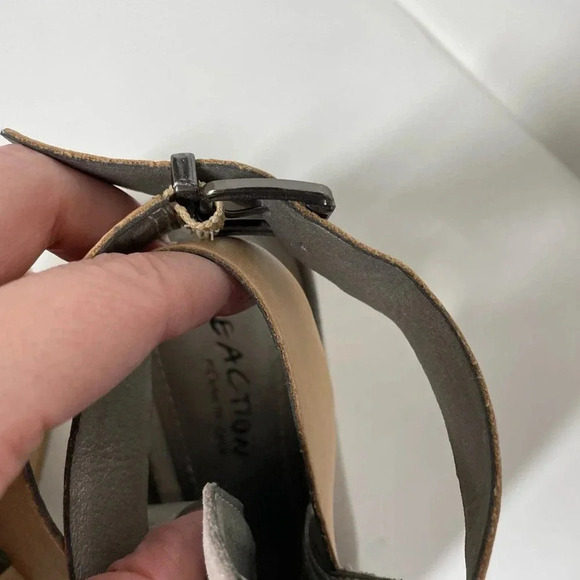 Kenneth Cole Reaction 7 Sparkles Suede Strappy Sandal Heel Size 10 - Picture 5 of 8